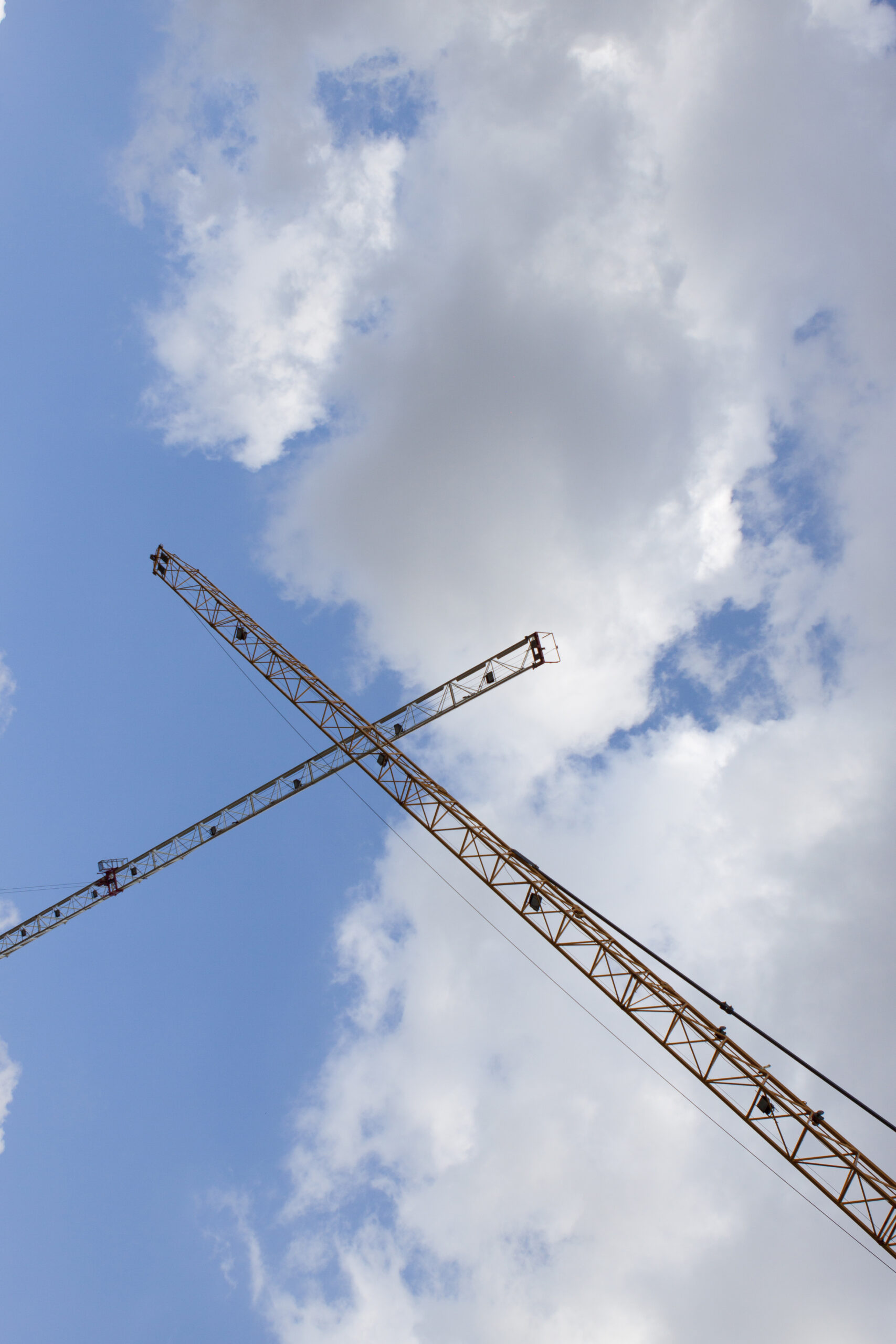 bottom-view-metal-crane